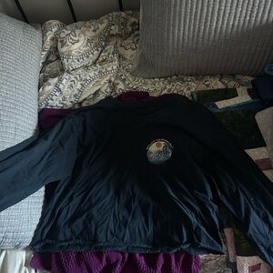 Tilly's Black Long Sleeve Graphic Tee Jacket with Mountain Badge